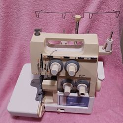 234D Huskylock Senger Sewing Machine 