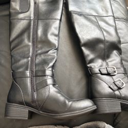 Black Boots