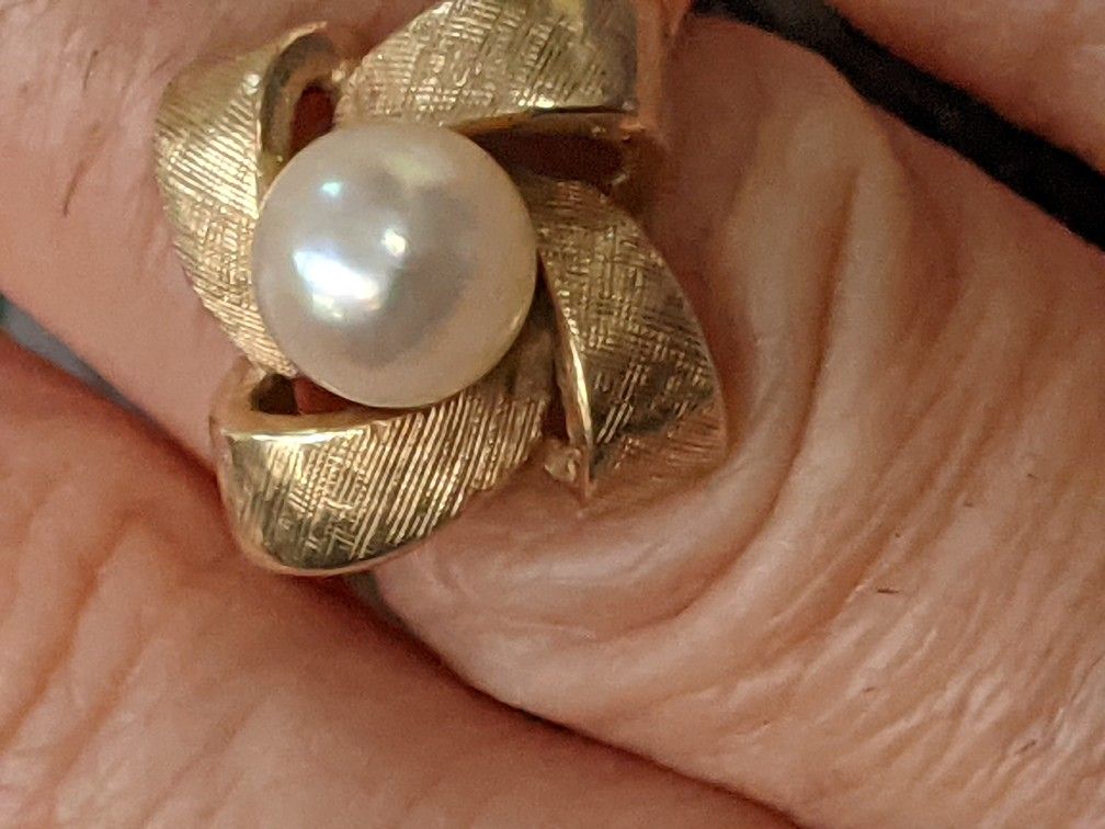 Solid Gold Pearl Ring Antique Size 5