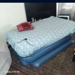 Twin SERTA Air Matress Brand NEW