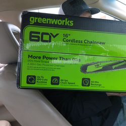 Green works 60volt 16" Cordless Chainsaw With battery And charger