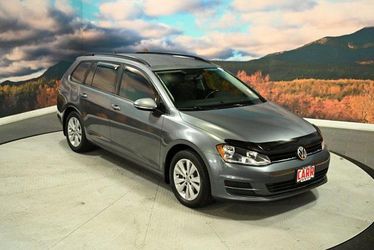 2017 Volkswagen Golf SportWagen