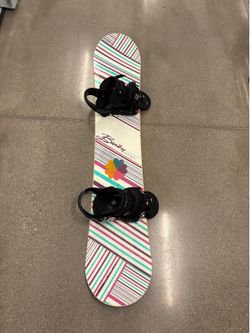 Burton Feather 144CM Women’s Snowboard Includes Burton Bindings