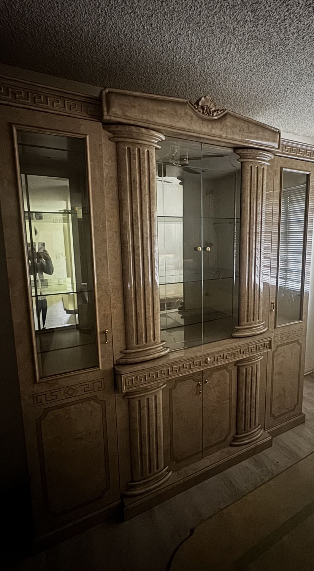 3PC CHINA HUTCH MUST GO!