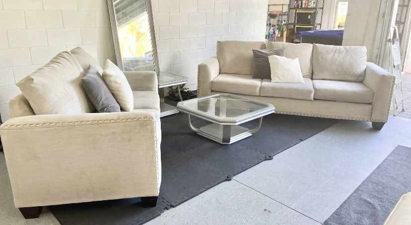 Grey Sofa & Loveseat Set 