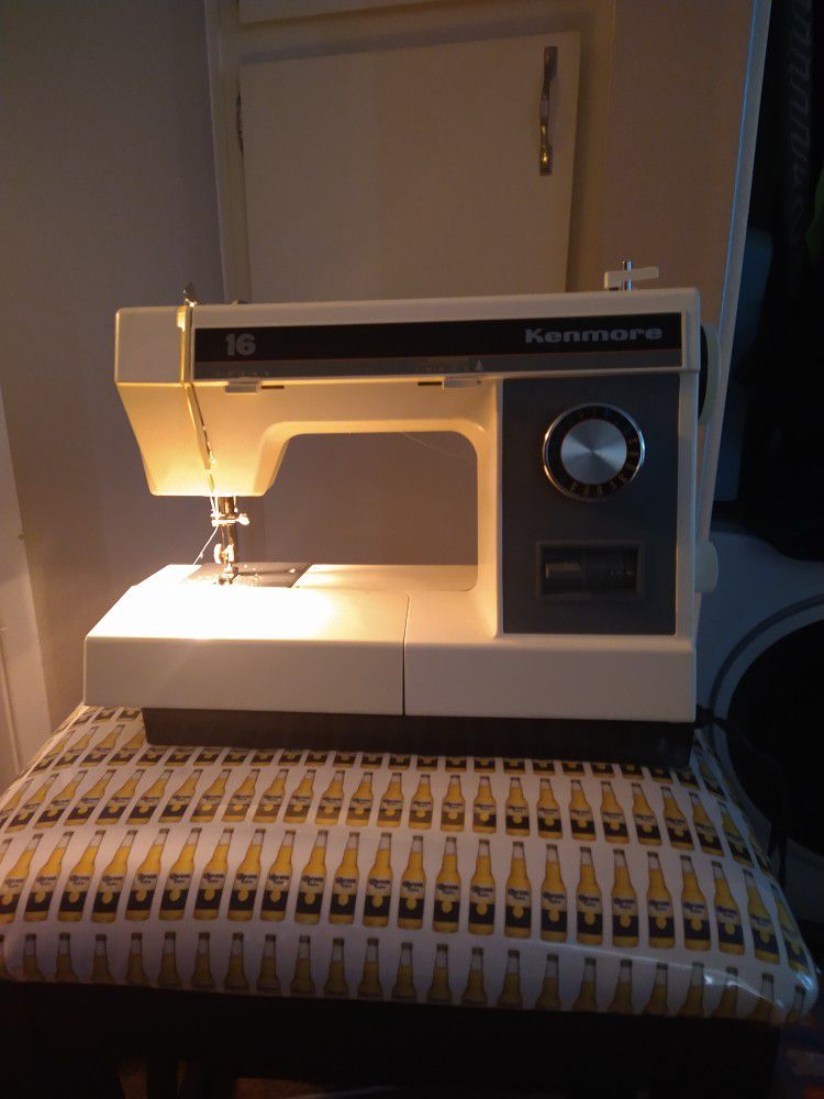 Kenmore 16 Stitch Metal Sewing Machine
