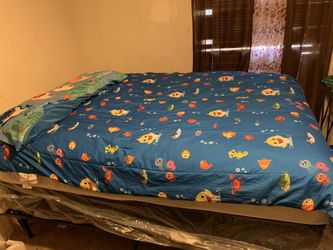 Full size bed set *brand new