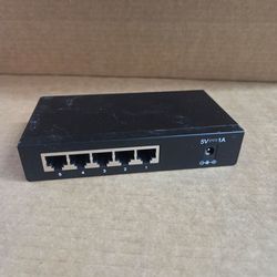 Intellinet 5-port Gigabit ethernet switch