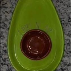Brand new NEVER USED NO CHIPS OR CRACKS Rae Dunn Avocado"CHIPS N' DIP"Serving Tray Plate Guacamole must pick up 