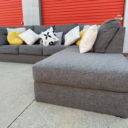 🔥🇲🇽✨QUIK SALE! FREE DELIVERY! - FAMILY SIZE **CLEAN** MODERN AFFORDABLE GRAY SECTIONAL SOFA