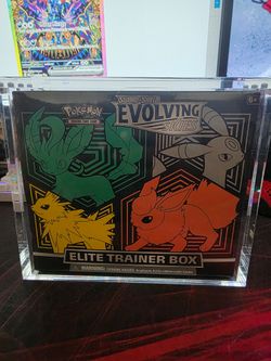 Evolving skies etb / evolving skies trainer box