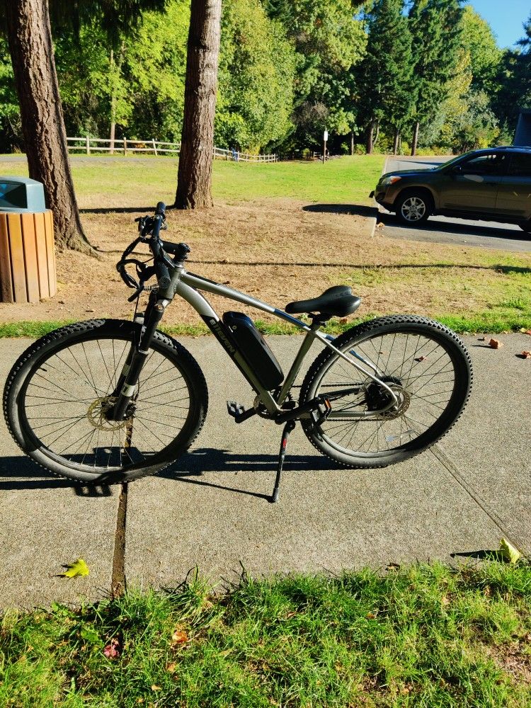 Em.1 10 E11EVEN Bike Electric