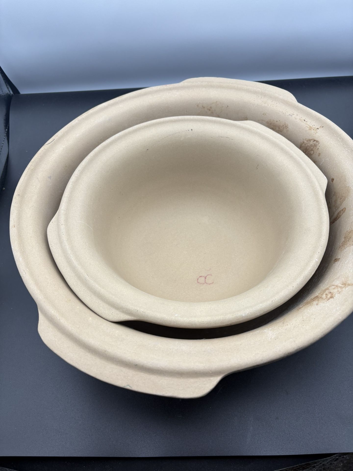 Pampered Chef Stoneware Bowls Lot Of 2 Large And Small Bread Making