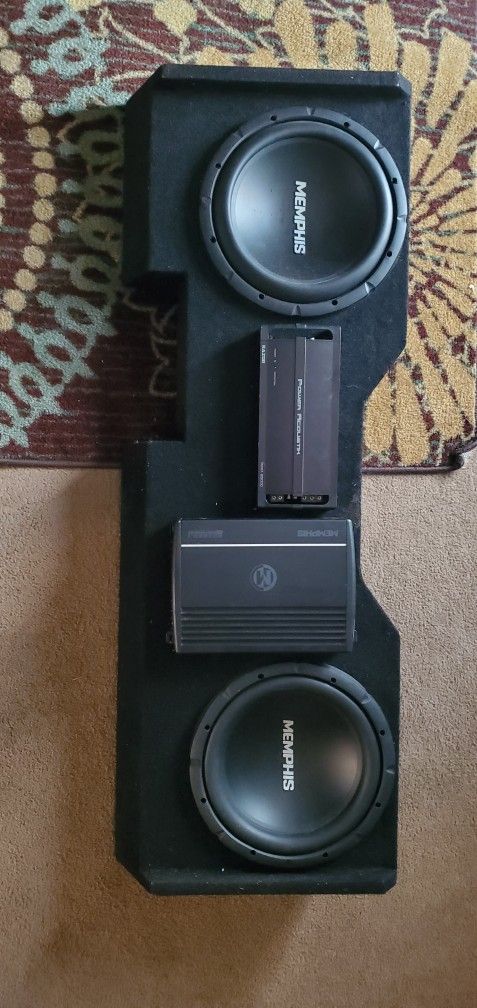 Memphis subs and 2 amps