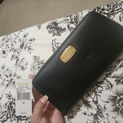 XL Michael Kors Wallet NEW