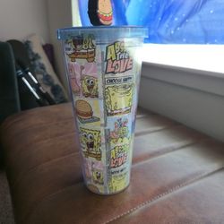 SpongeBob SquarePants Tumbler W/ Straw