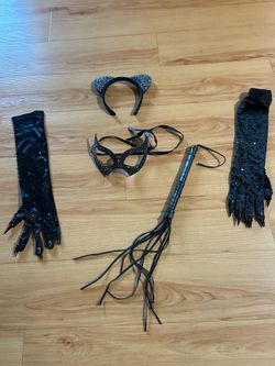 Costume