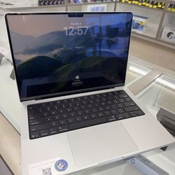 MacBook Pro m5 512gb 16ram