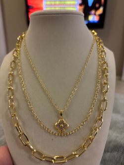 3 in 1 necklace - Sparkling LV clove and Tifi clips