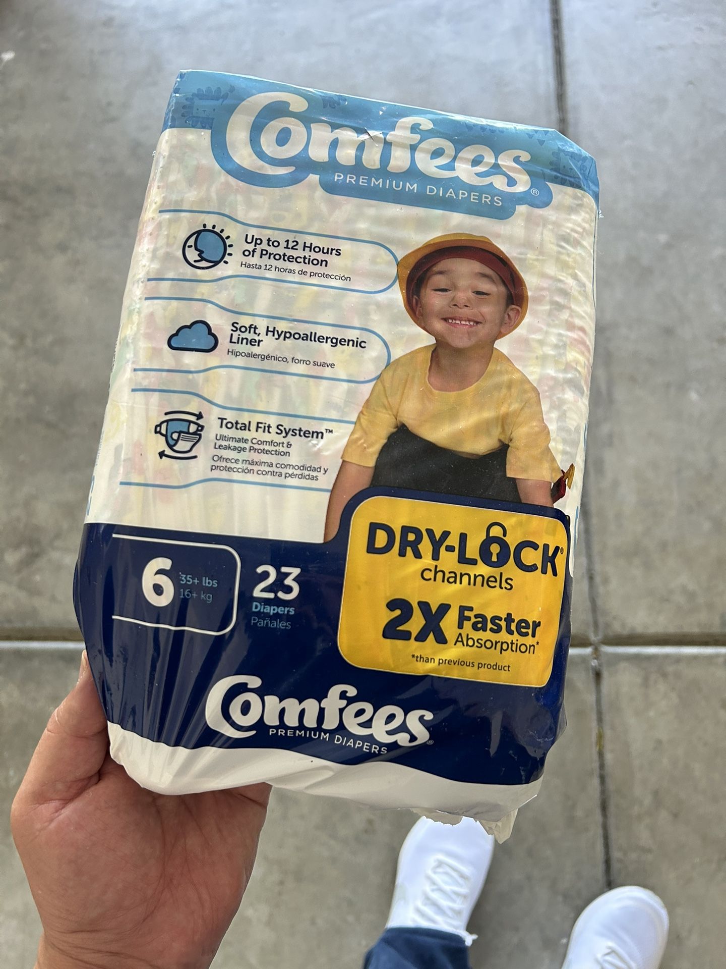 Pampers Comfees Size 6