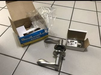 Doral lever lock bed & bath Privacy Door Lever in Satin Nickel