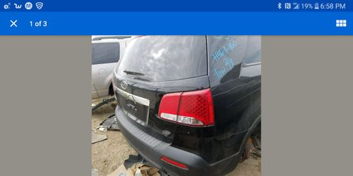 Kia Sorento 11 12 13 2011 2012 2013 tailgate lift gate rear door