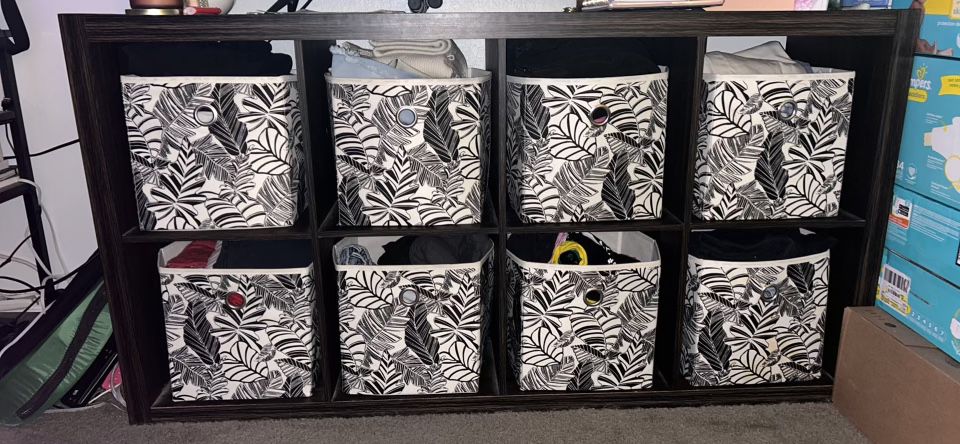 8 Cubby Storage with all 8 bins