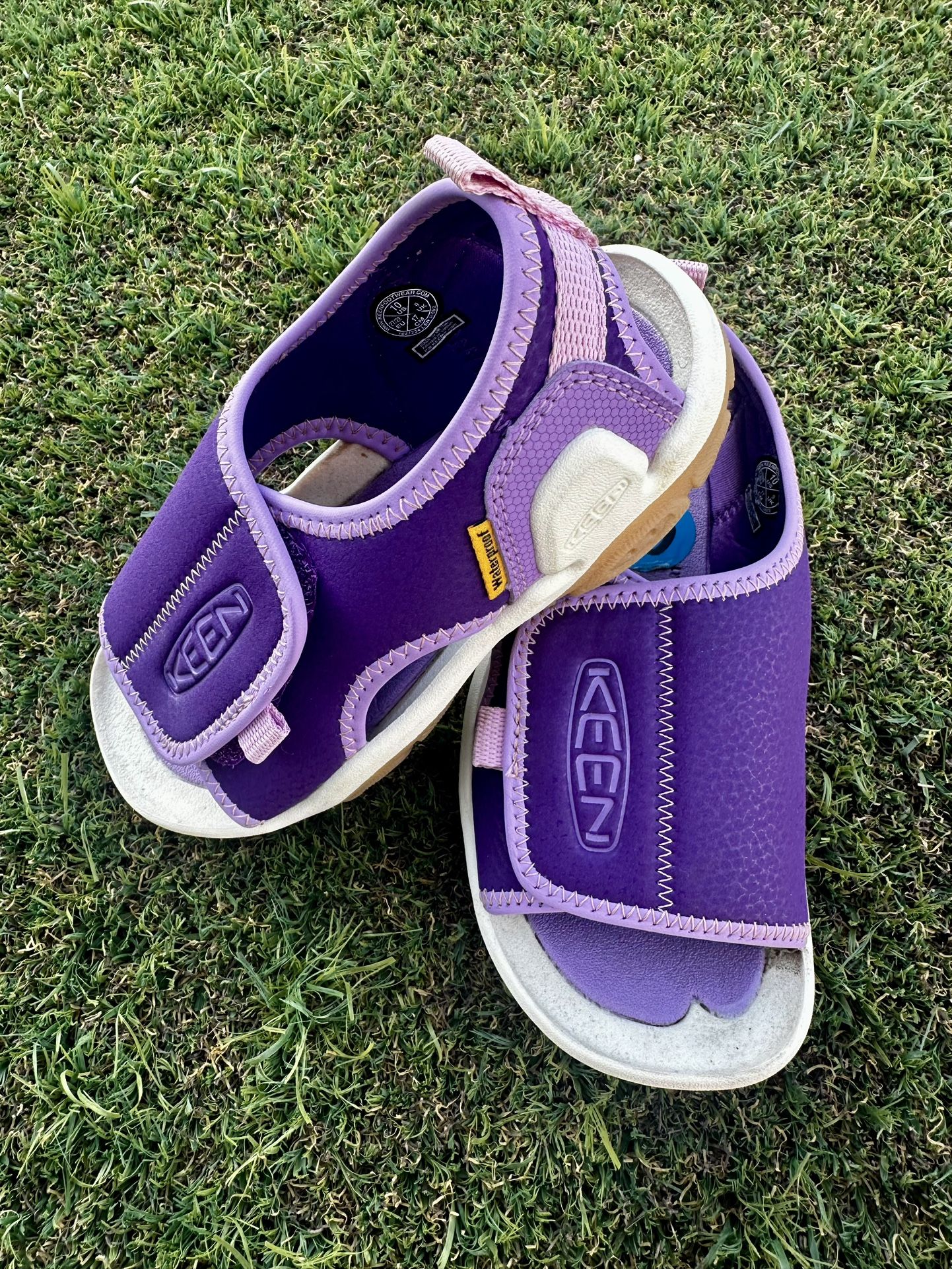 KEEN Child Knotch River Open Toe Sandal ! Waterproof ! 