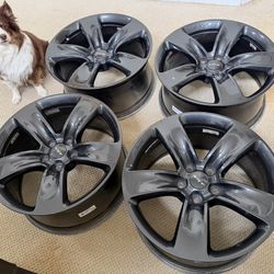 Dodge Durango 5x127 20x10 SRT8 Rims (4)