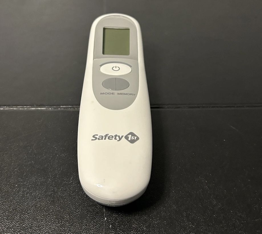 Safety 1st Simple Scan Forehead Thermometer, Grey TH106 New not In box