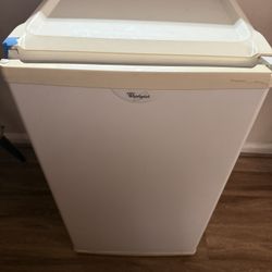 Whirlpool Mini Fridge - Best Offer
