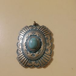 Pretty Pendant 