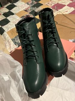 Green Boots / Botas