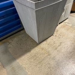 2 ex large planters 2nd picture for comparison.