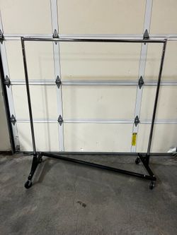 Portable Garment Rack with wheels