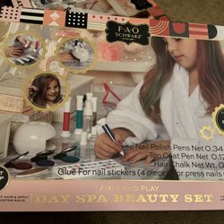 **BRAND NEW** Pampered Play Day Spa Beauty Set 