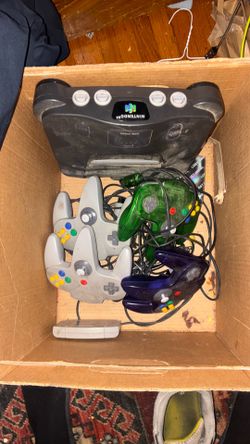 Nintendo 64 4 controllers