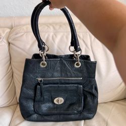 Coach Hampton Black Leather Turn-Lock Shoulder Tote Bag F15694 Vintage