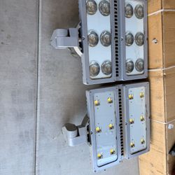 Lumark commercial LED floodlight / parking lot pole light – high output