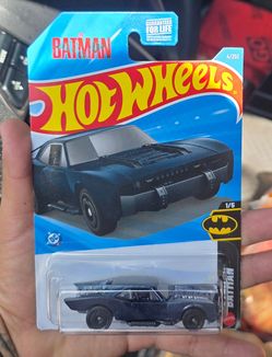 Hotwheel Batman 1/5