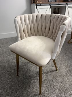 4 Dining Chairs