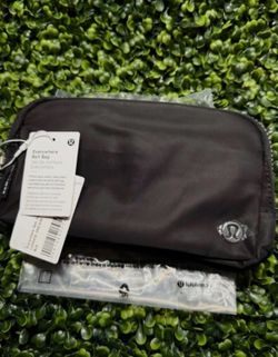 Lululemon belt bag