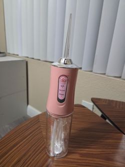 Water flosser