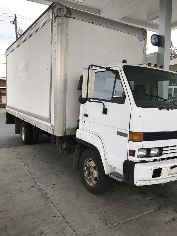 Isuzu Nrr heavy duty box truck for Sale in Tacoma, WA - OfferUp