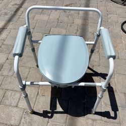 Bedside commode new