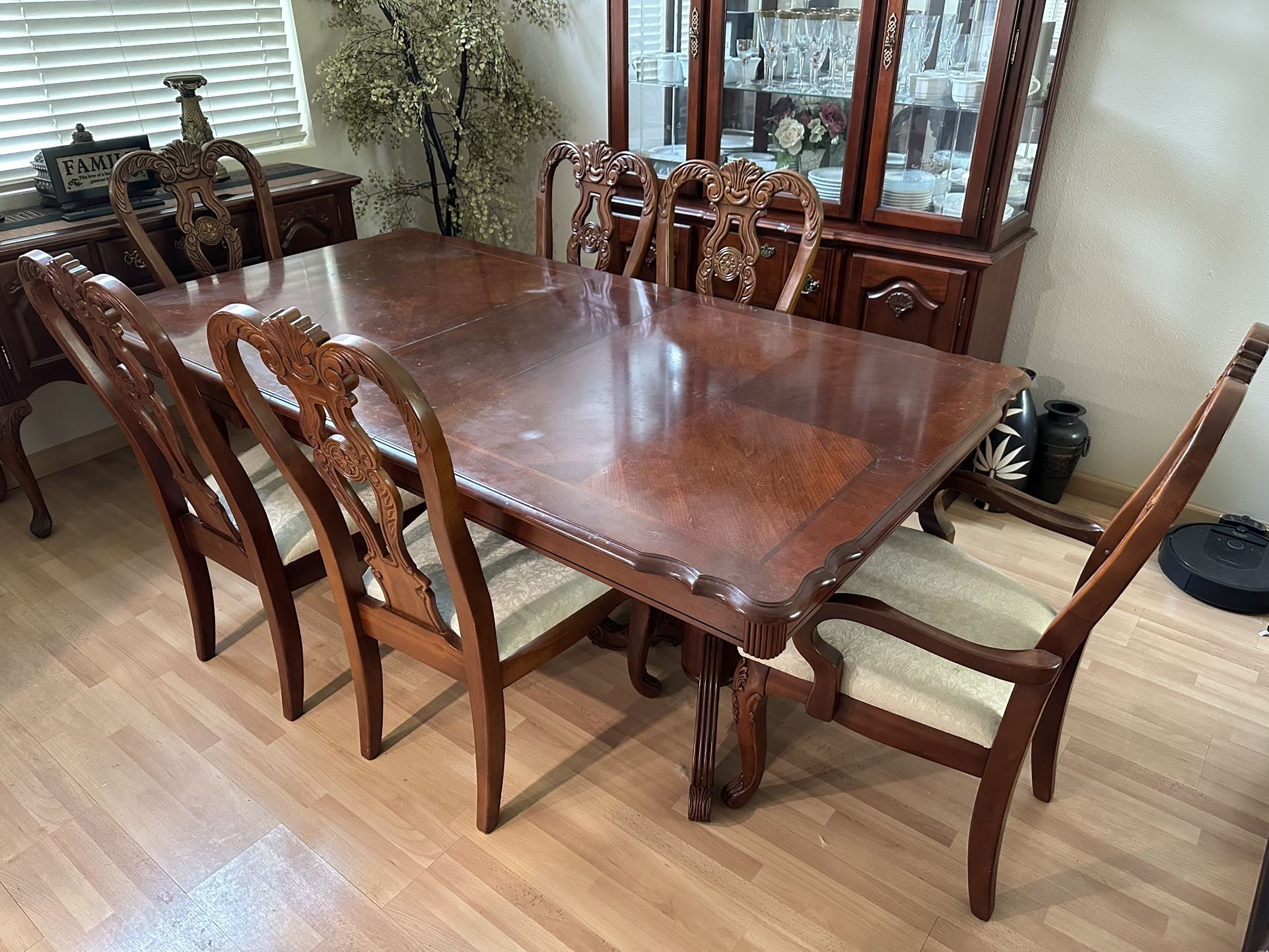 Dining table + chairs for Sale in Corona, CA OfferUp
