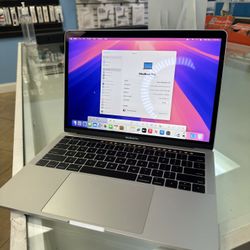 MacBook Pro 2019 13in 8gb Touchbar