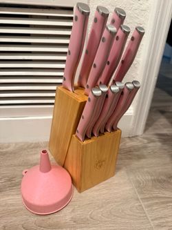 Pink kitchen knife set