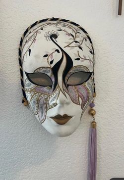 Vintage Wall Face Mask