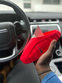 Nike mind solar red size 7m